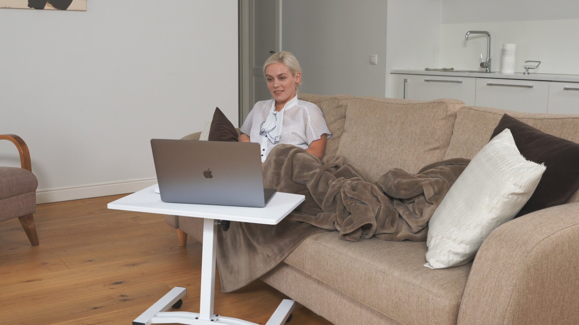 Laptoptisch, Betttisch, Laptoptisch Höhenverstellbar, Laptoptisch Sofa, Laptoptisch Bett, mit Rollen, Tatkraft Cheer, 8